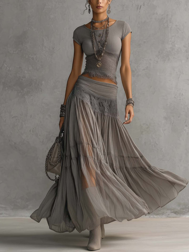 Elena | Spitzen-Paneel-Oberteil und plissierter Maxikleid-Set