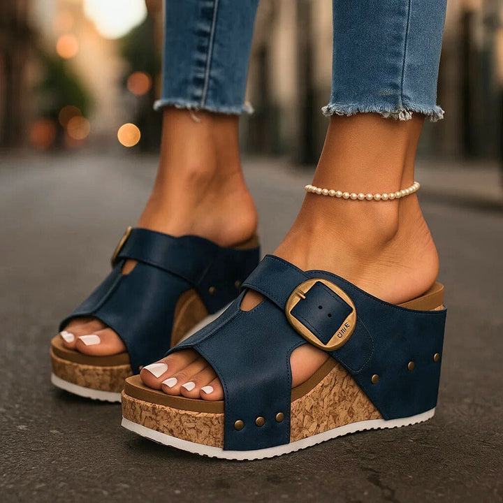 SIENNA HAVEN BUCKLE SANDALEN