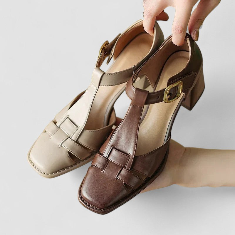 Elyxiana | Orthopädische T-Strap Blockabsatzschuhe
