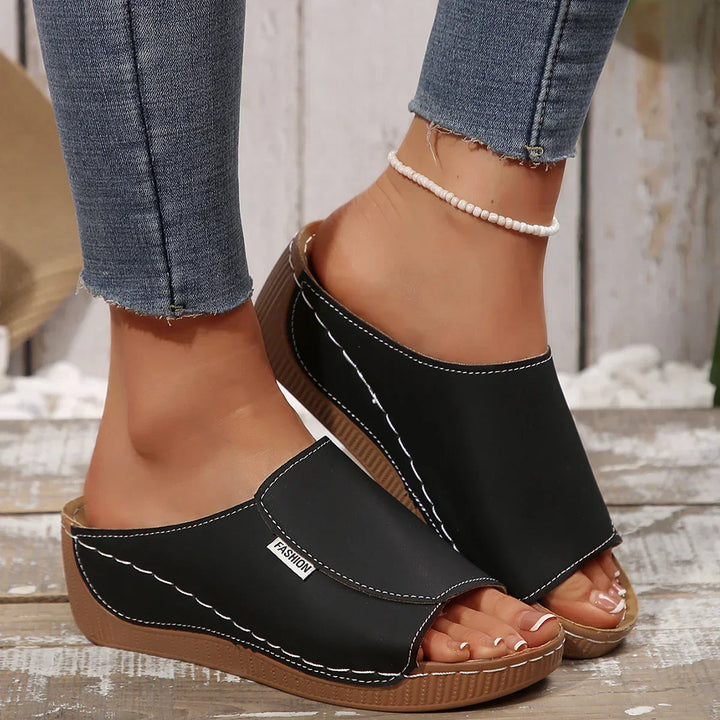 Slip-On Sandalen