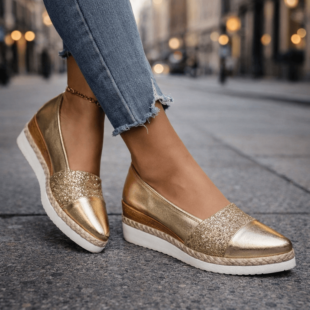 Margaret | Glow Wedge