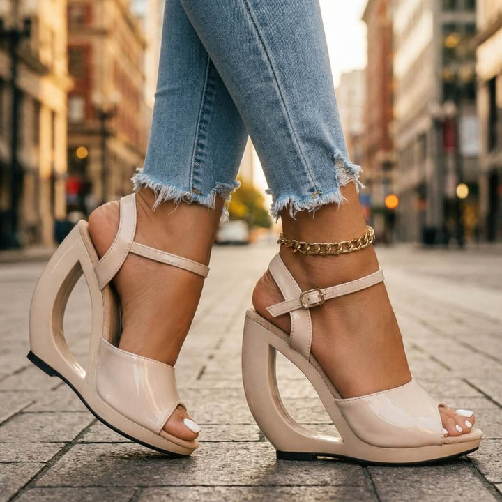 Patricia | Skulptur Sandalen
