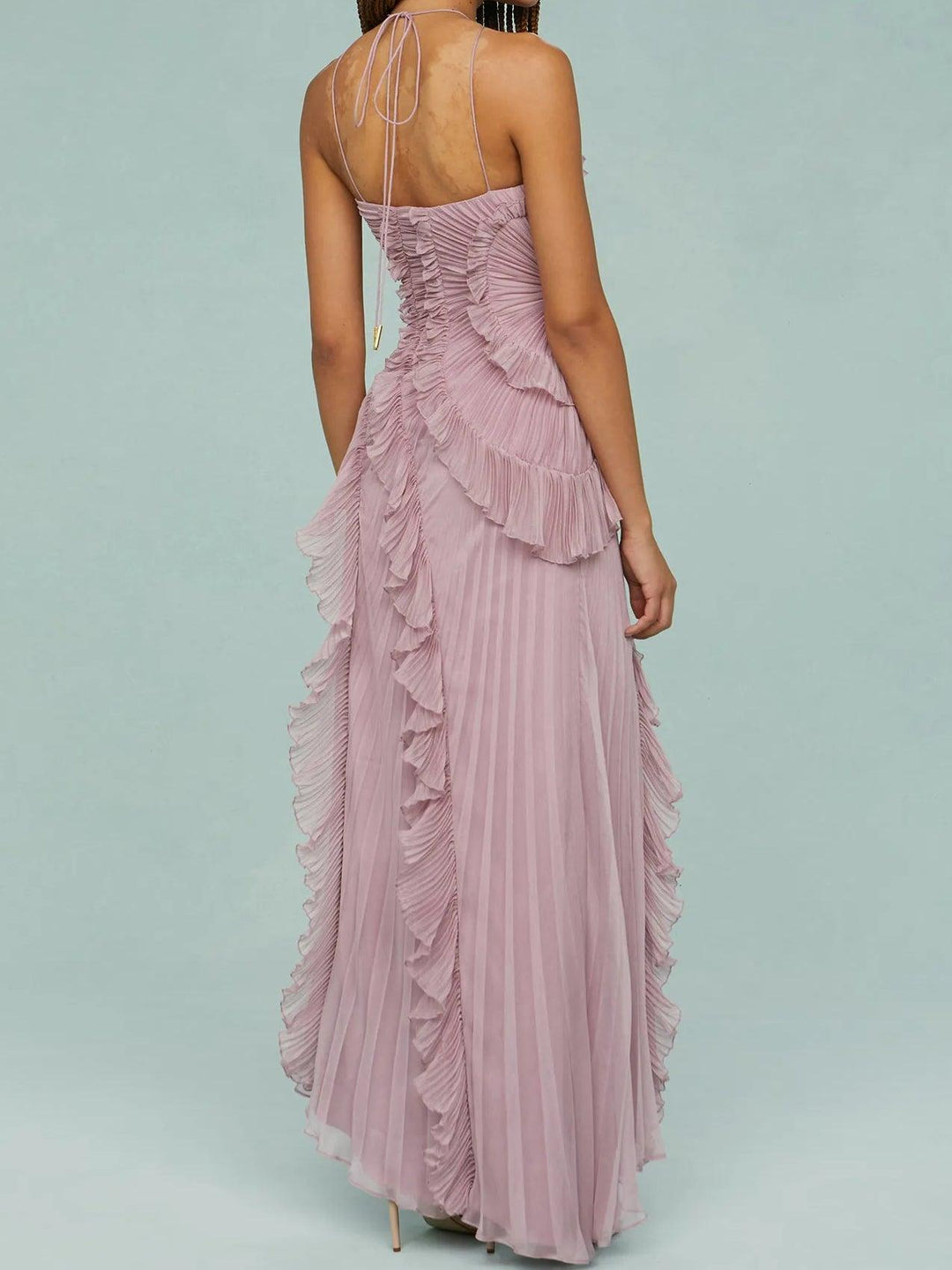 Ruth | Plissiertes Trägerlangkleid mit Schlitzen