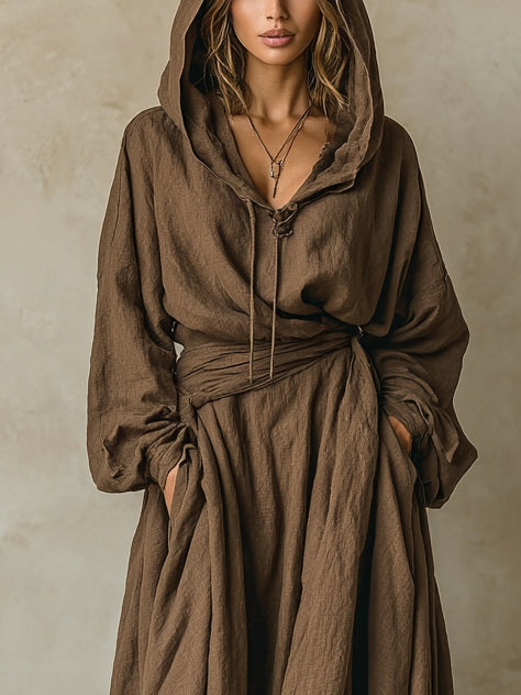 Aria | Fließendes Maxikleid mit Kapuze