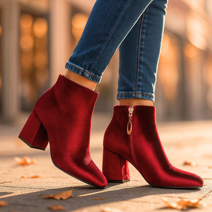 VALENTINA SAMTSTIEFEL