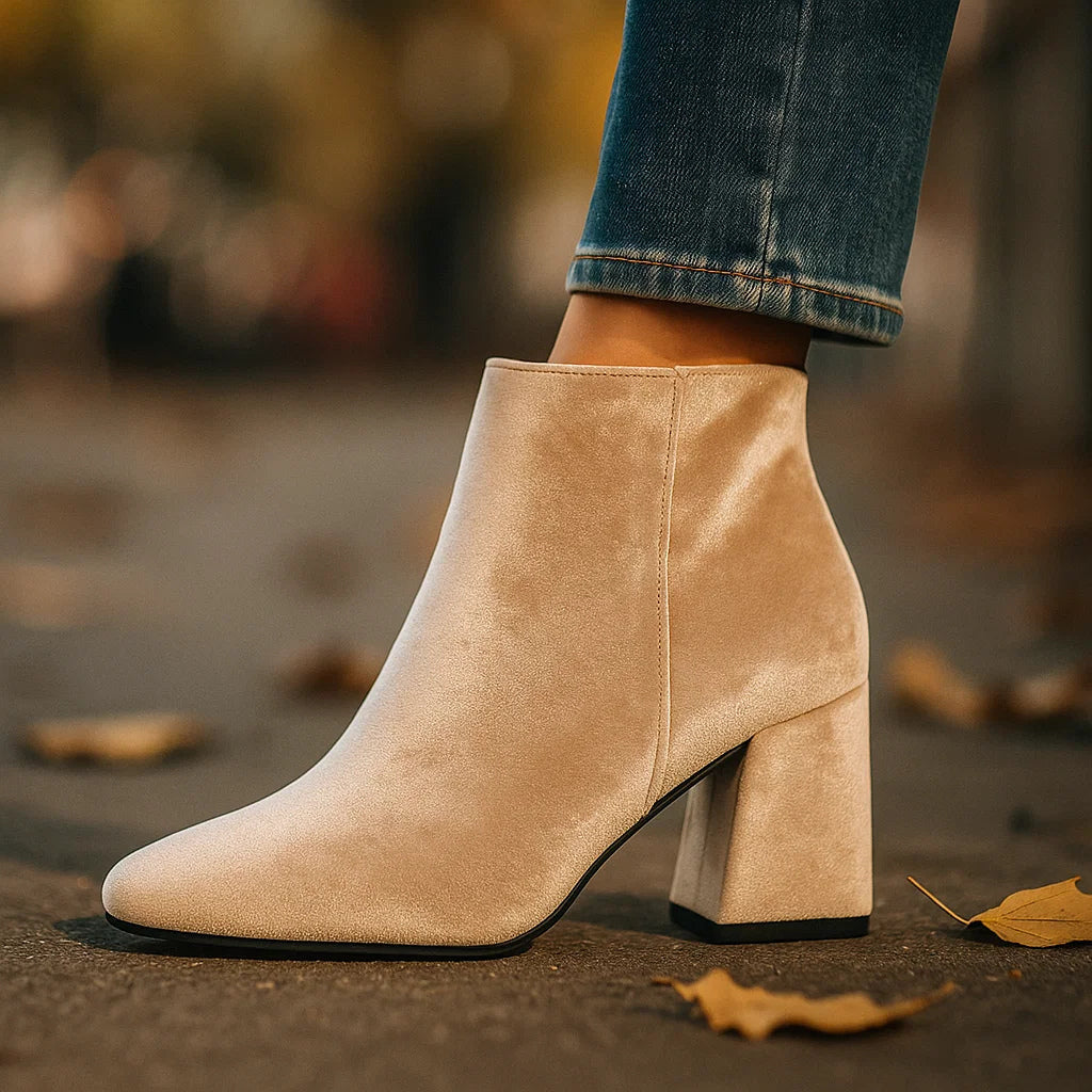 VALENTINA SAMTSTIEFEL