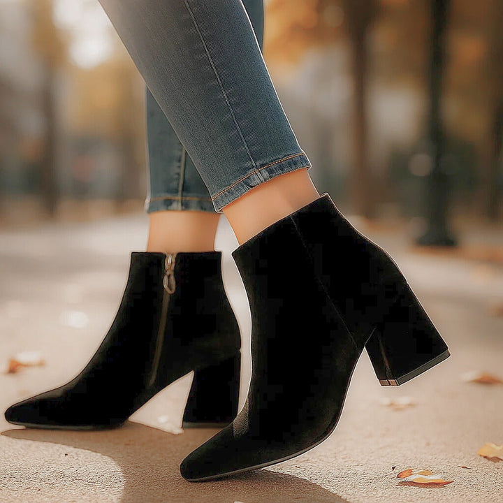 VALENTINA SAMTSTIEFEL