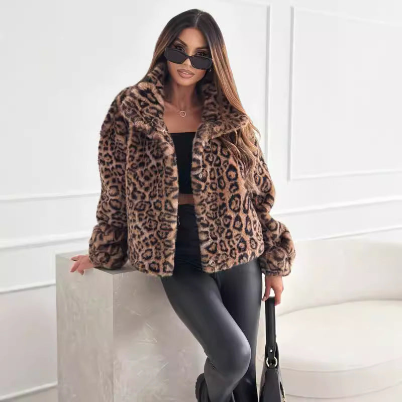 Kurzmantel mit Leopardenmuster