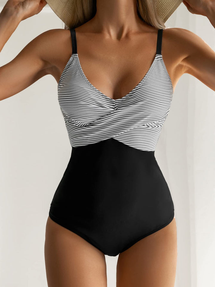 Vollbadekleid mit Streifen oder Karos