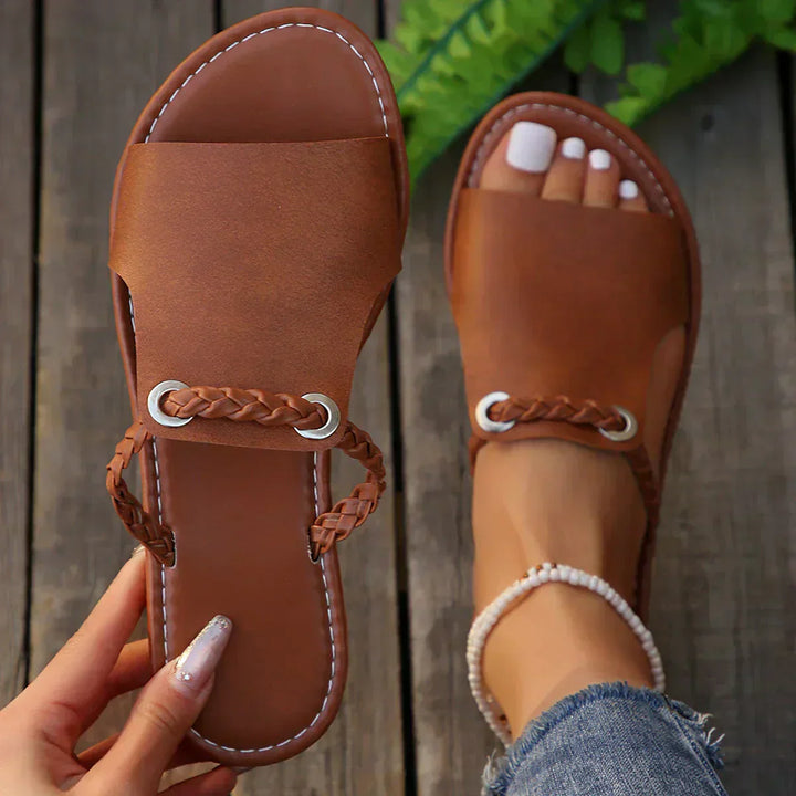 Geflochtene Slipper-Sandalen