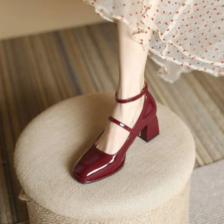 Elegante Riemchen-Pumps