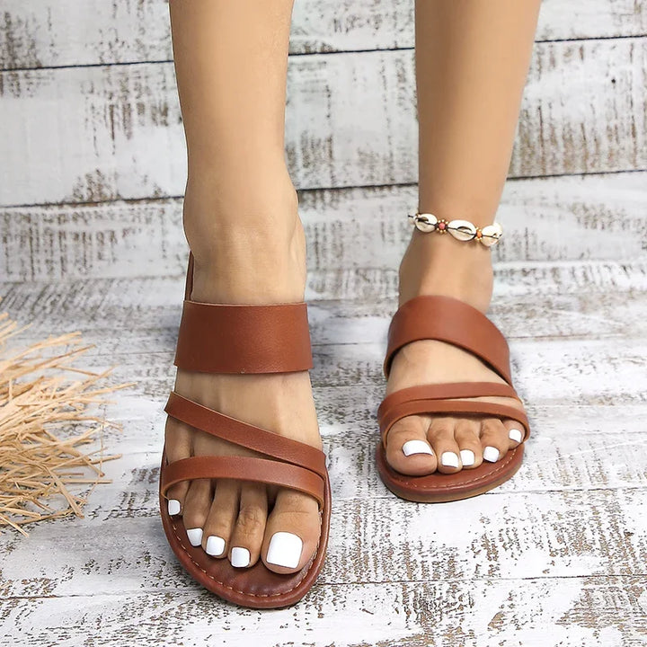 Bequeme lässige flache Sandalen