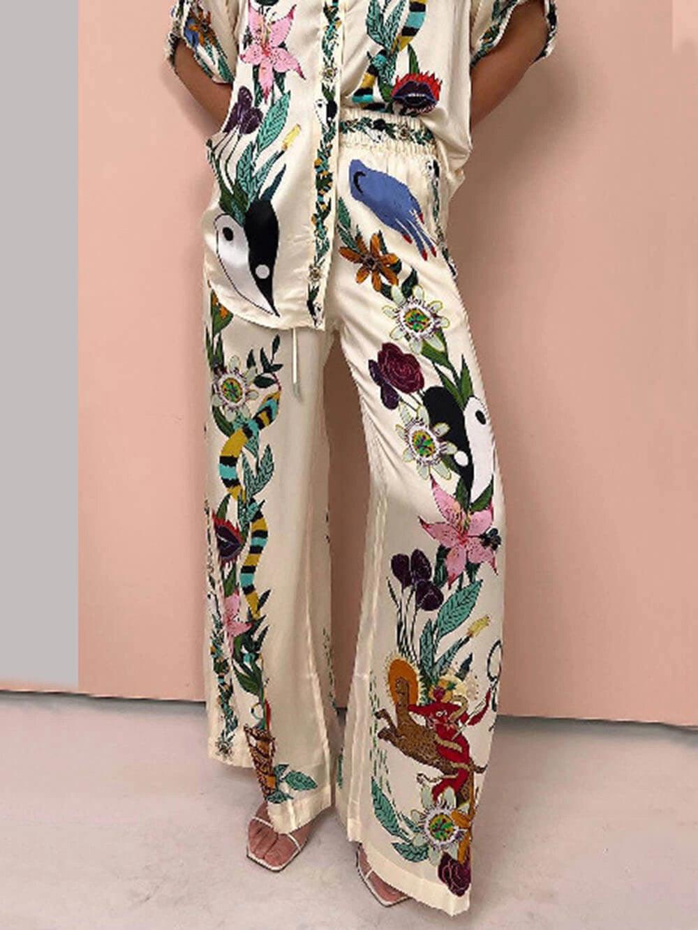 Nika | Resort Vibes Satin einzigartiges Druckhemd & Hosen-Set Passform