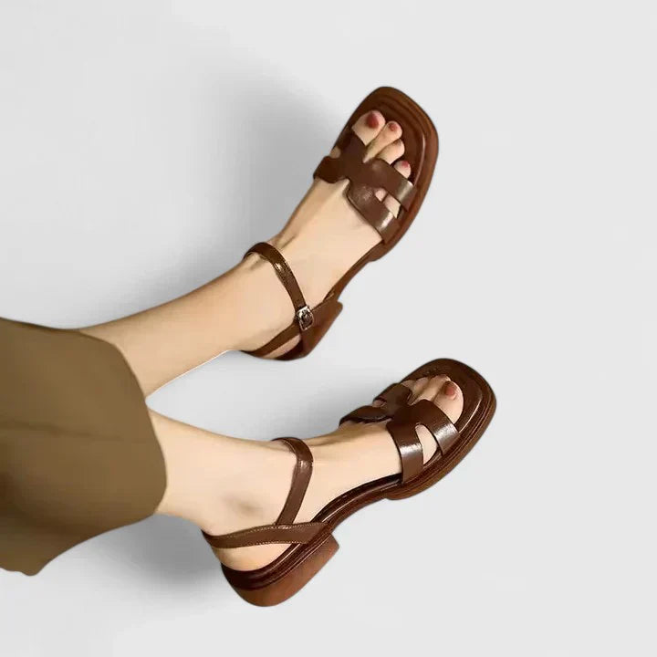Deliane | Elegante Flache Sandalen
