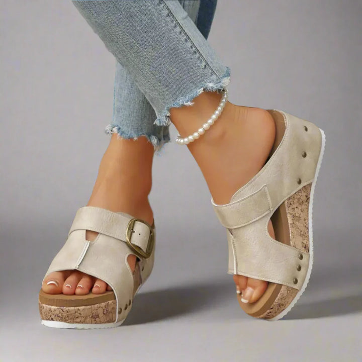 SIENNA HAVEN BUCKLE SANDALEN
