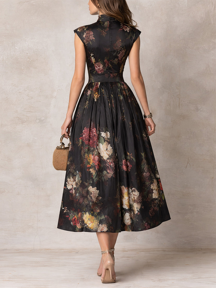 Patricia | Schwarzes Floral Satin Plissiertes Midi-Kleid
