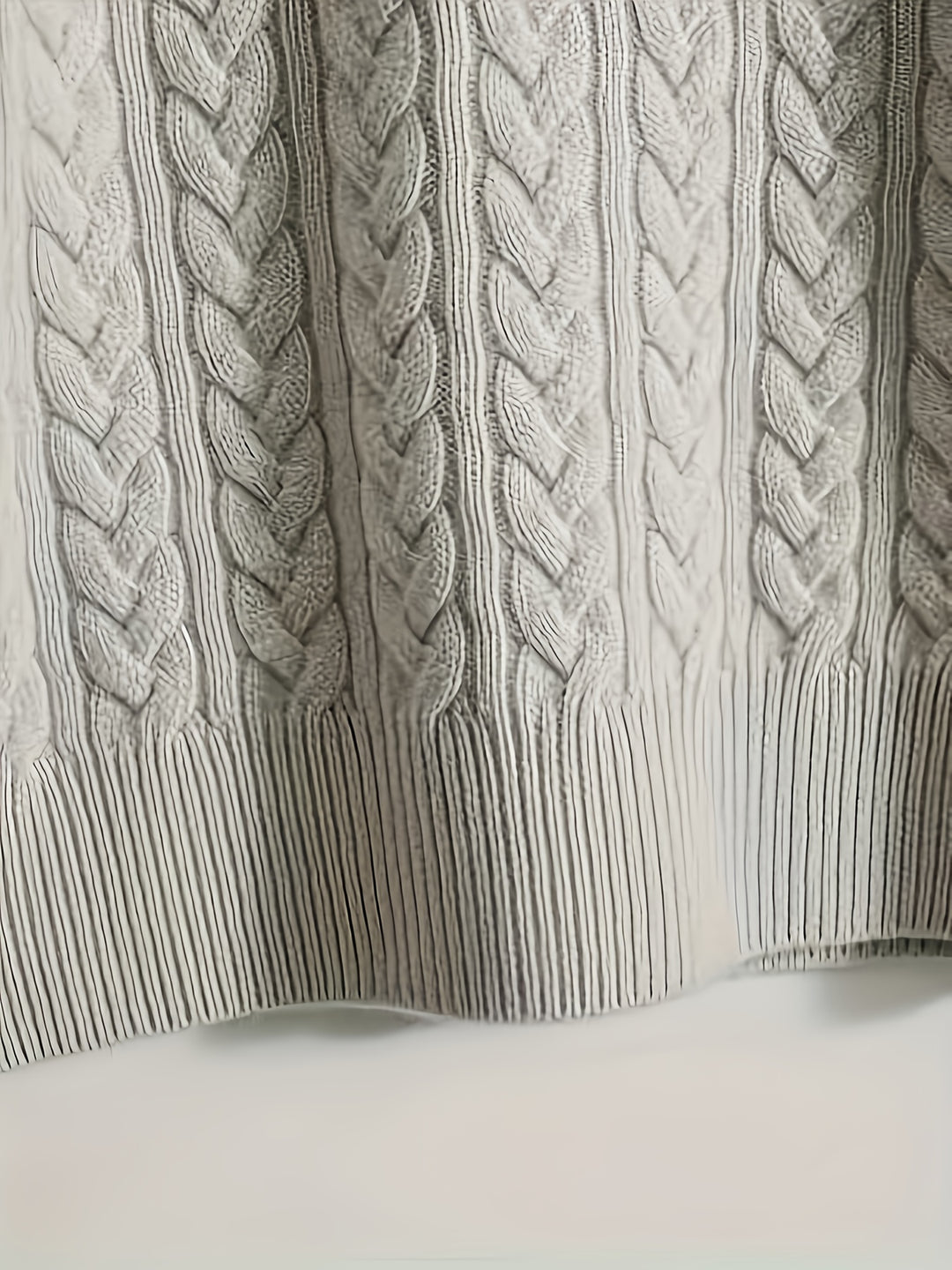 Eleganter Knopf Zopfstrickpullover