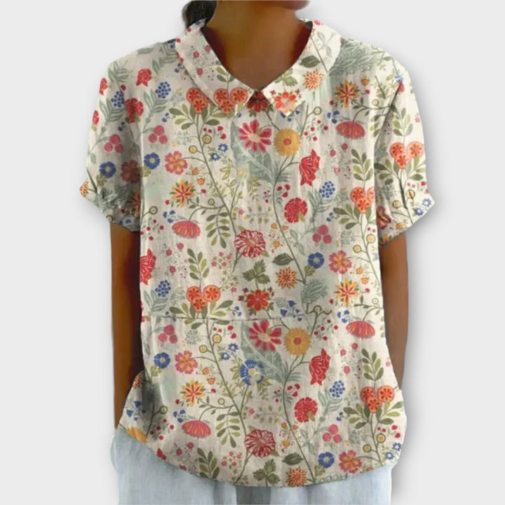 Blumenbluse mit bequemer Passform