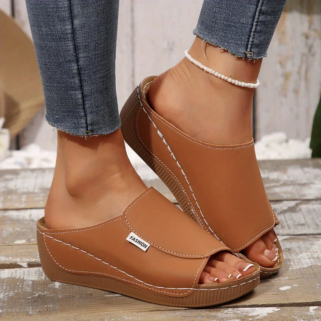 Slip-On Sandalen