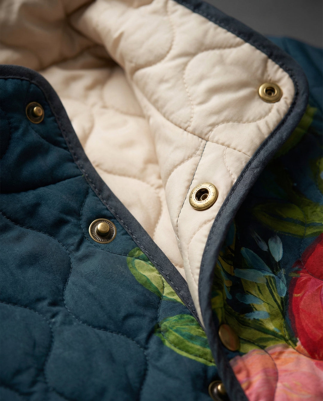 Amaya | Vintage Blumenmuster Steppjacke